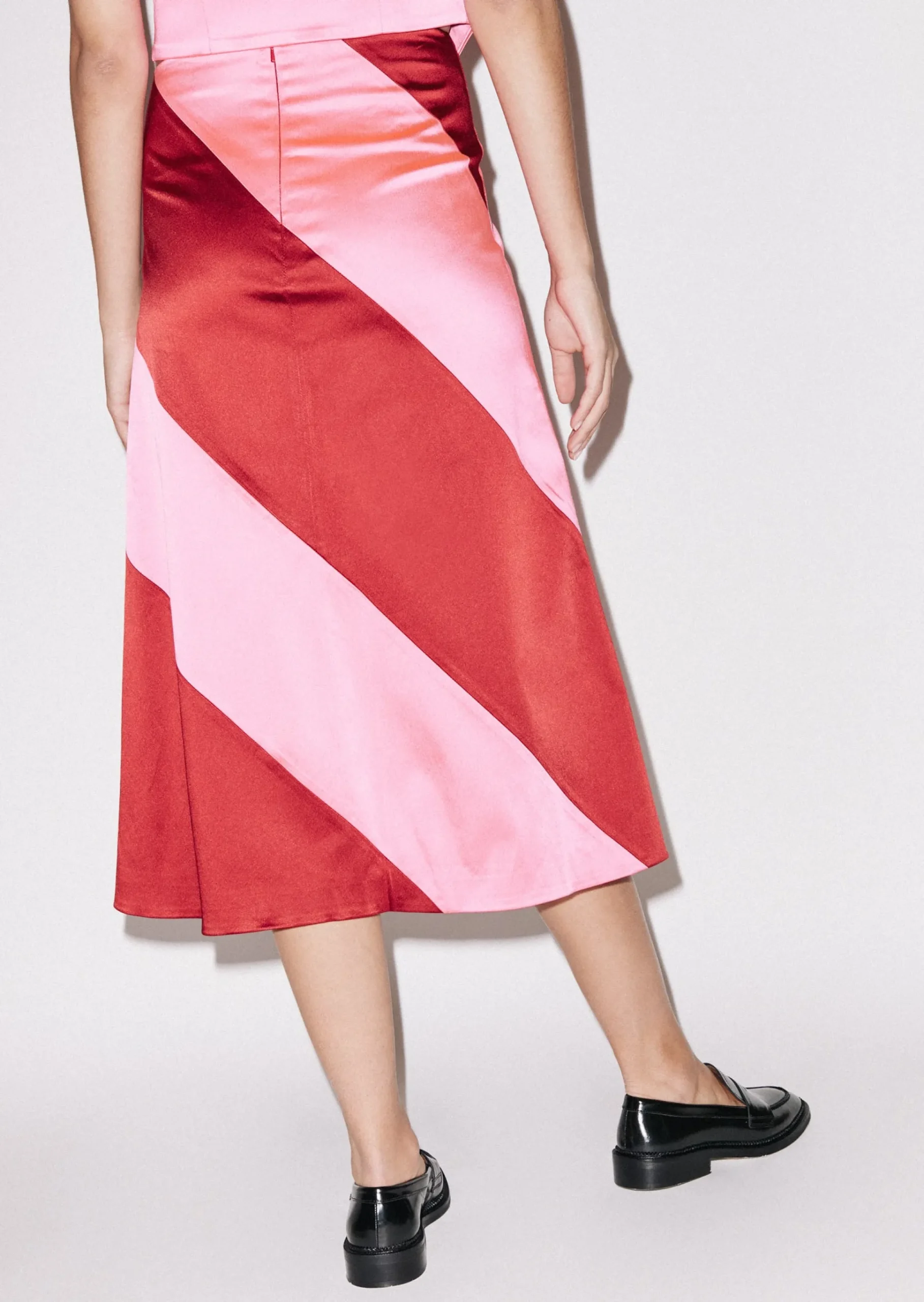 House of Holland Bright Panelled Satin Midi Skirt