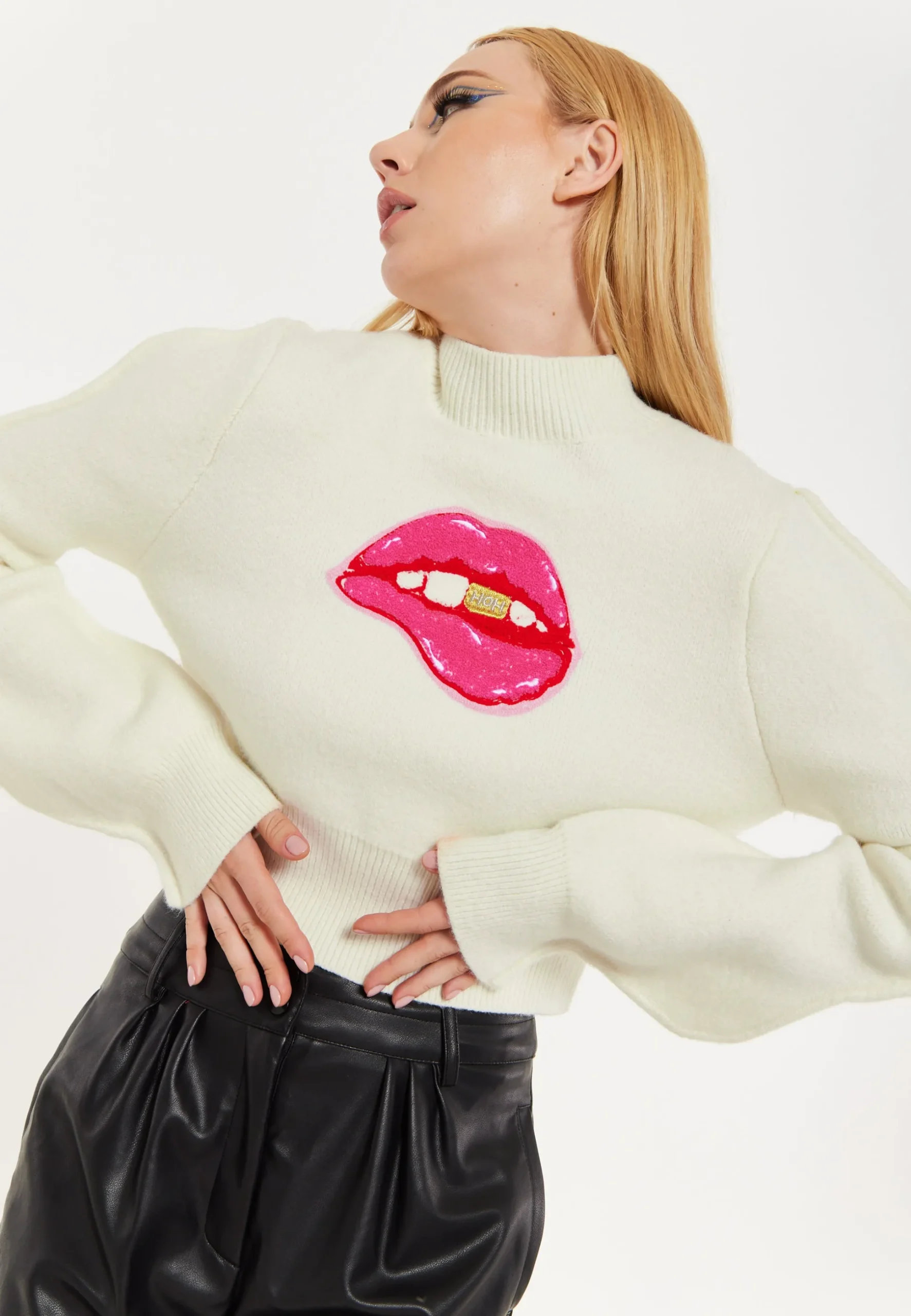 House Of Holland Lip Embroidery Wave Sleeve Jumper In White